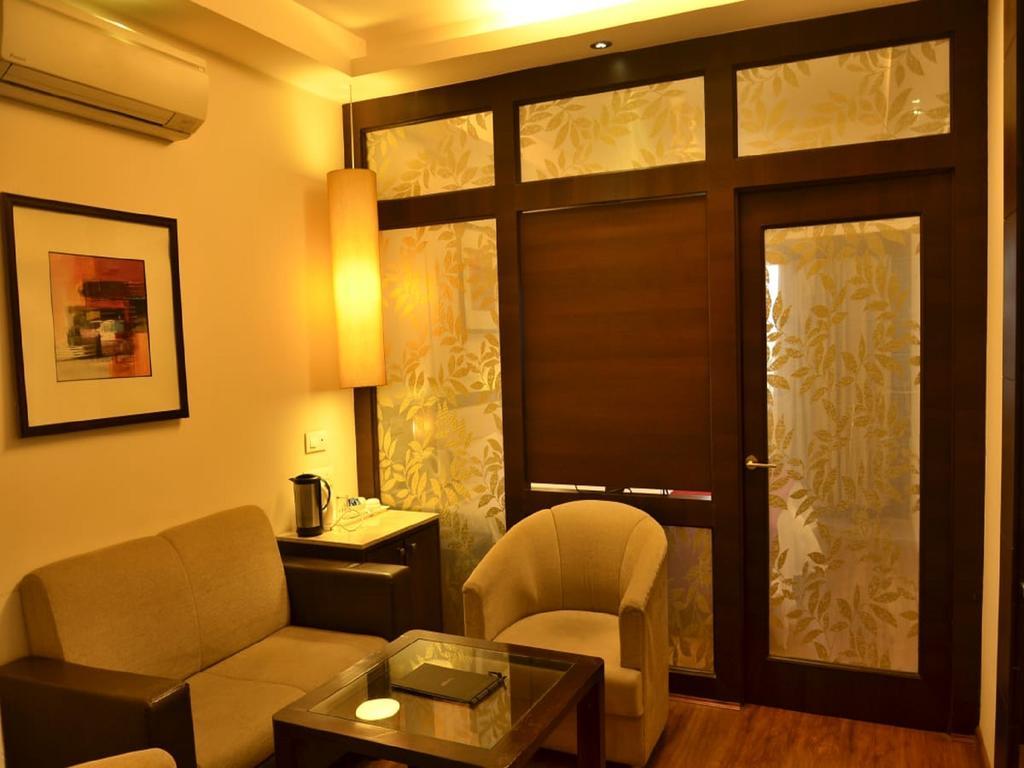 Surya Royal Hotel Kota  Dış mekan fotoğraf