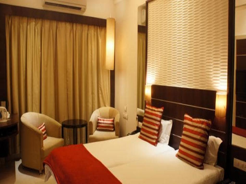 Surya Royal Hotel Kota  Dış mekan fotoğraf